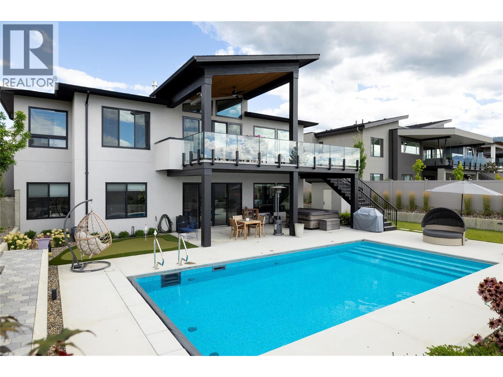 640 Mt. Ida Crescent, Coldstream