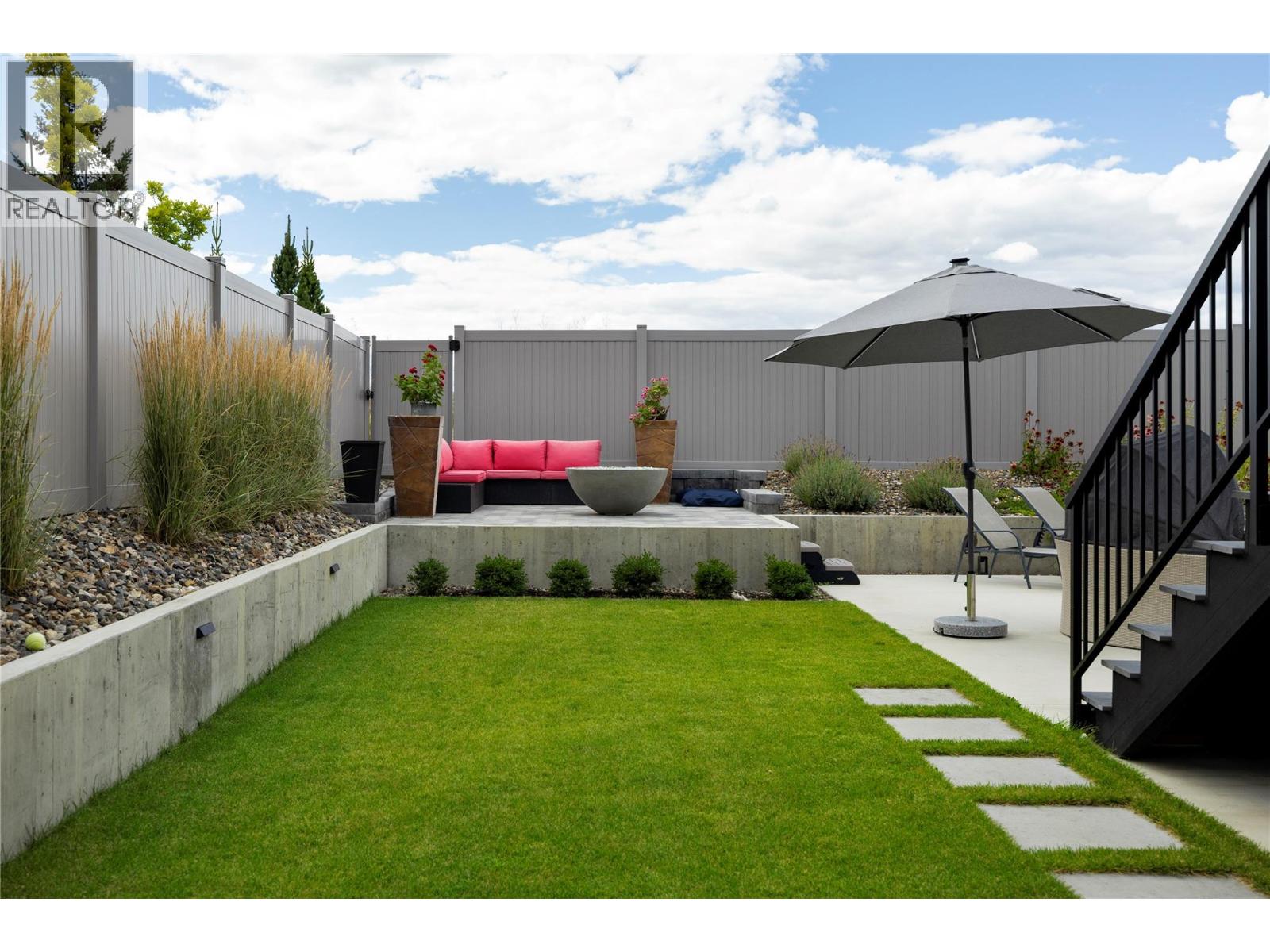 640 Mt. Ida Crescent, Coldstream