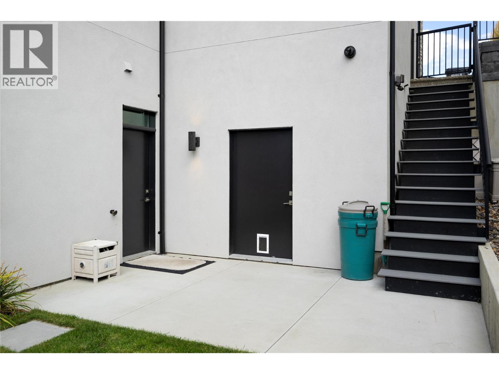 640 Mt. Ida Crescent, Coldstream