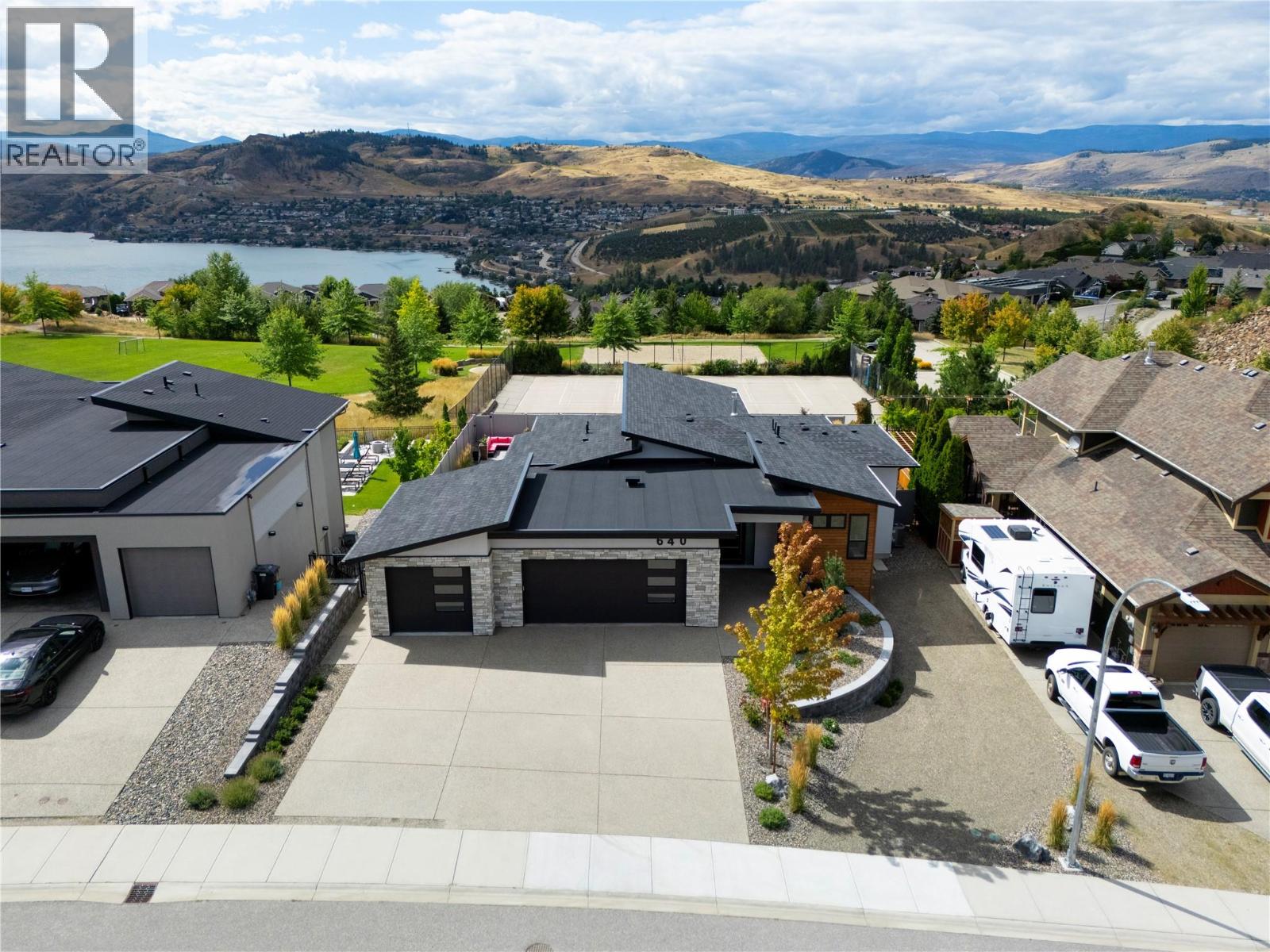 640 Mt. Ida Crescent, Coldstream