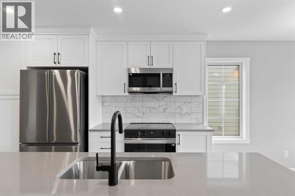 Photo 17 of 225 Yorkville Boulevard Sw, Calgary AB