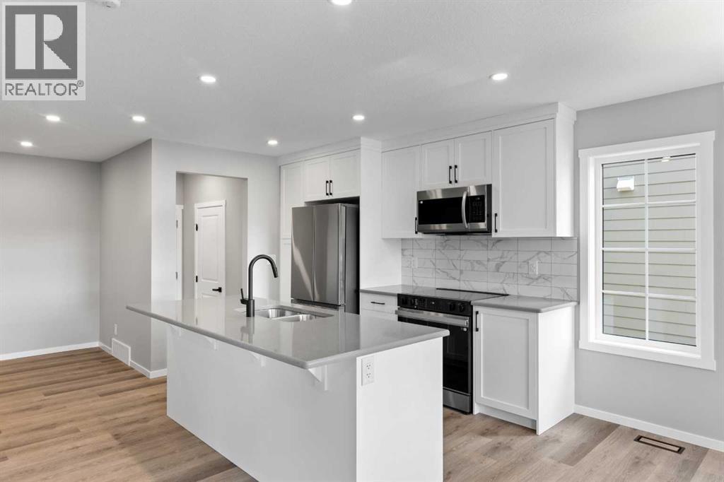 Photo 11 of 225 Yorkville Boulevard Sw, Calgary AB