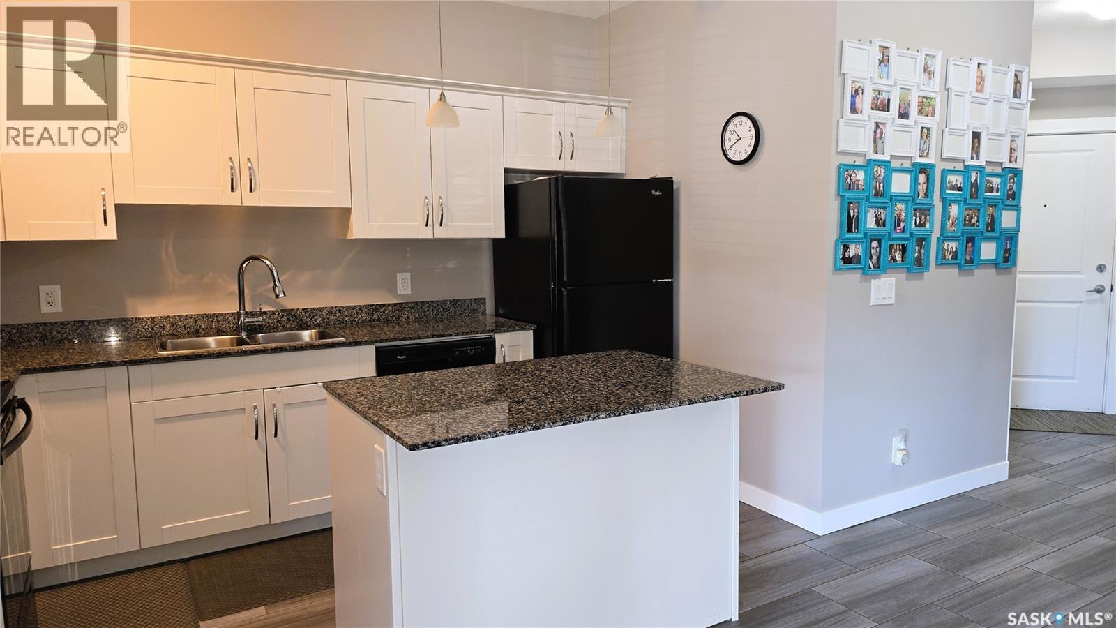 Photo 15 of 102 714 Hart Road, Saskatoon SK