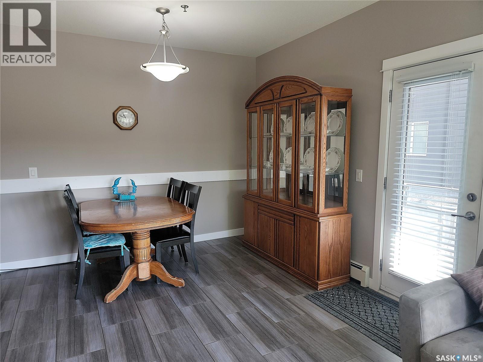Photo 10 of 102 714 Hart Road, Saskatoon SK