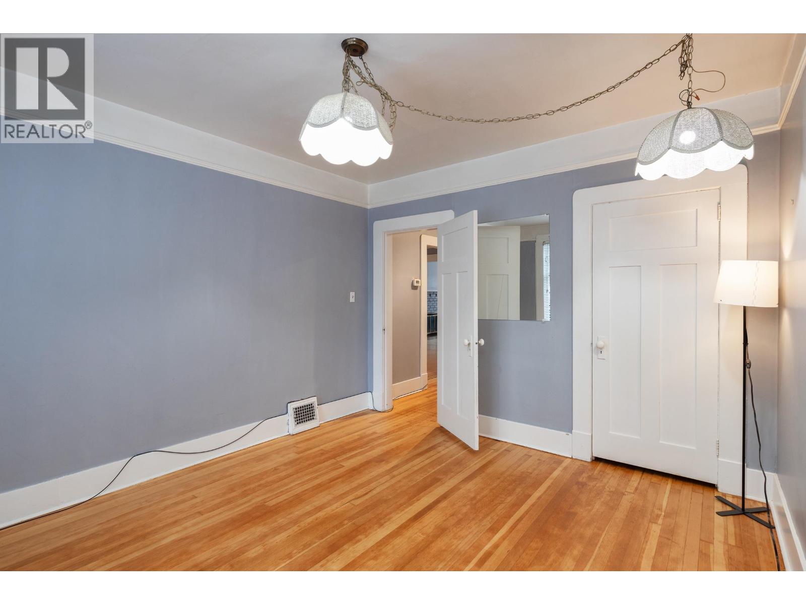 Photo 5 of 1511 Barclay Street, Vancouver BC