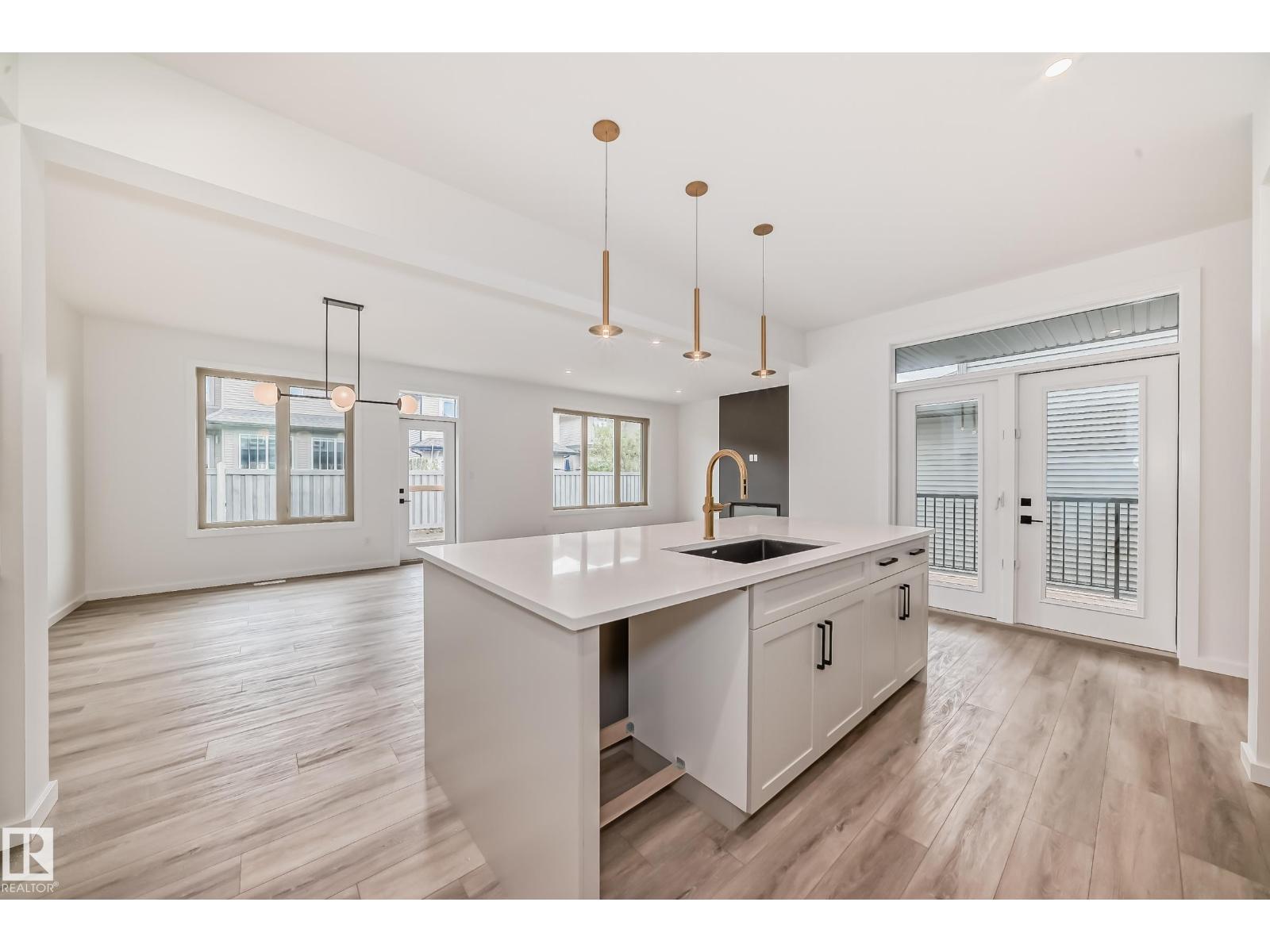 Photo 10 of 1401 Ainslie Wd Sw, Edmonton AB