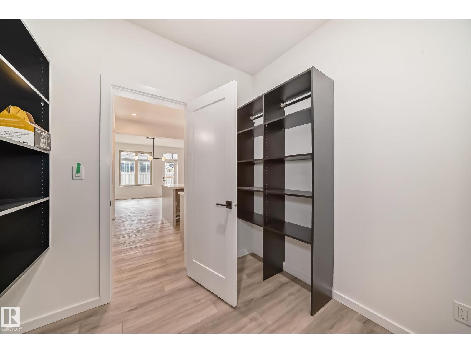 Photo 26 of 1401 Ainslie Wd Sw, Edmonton AB