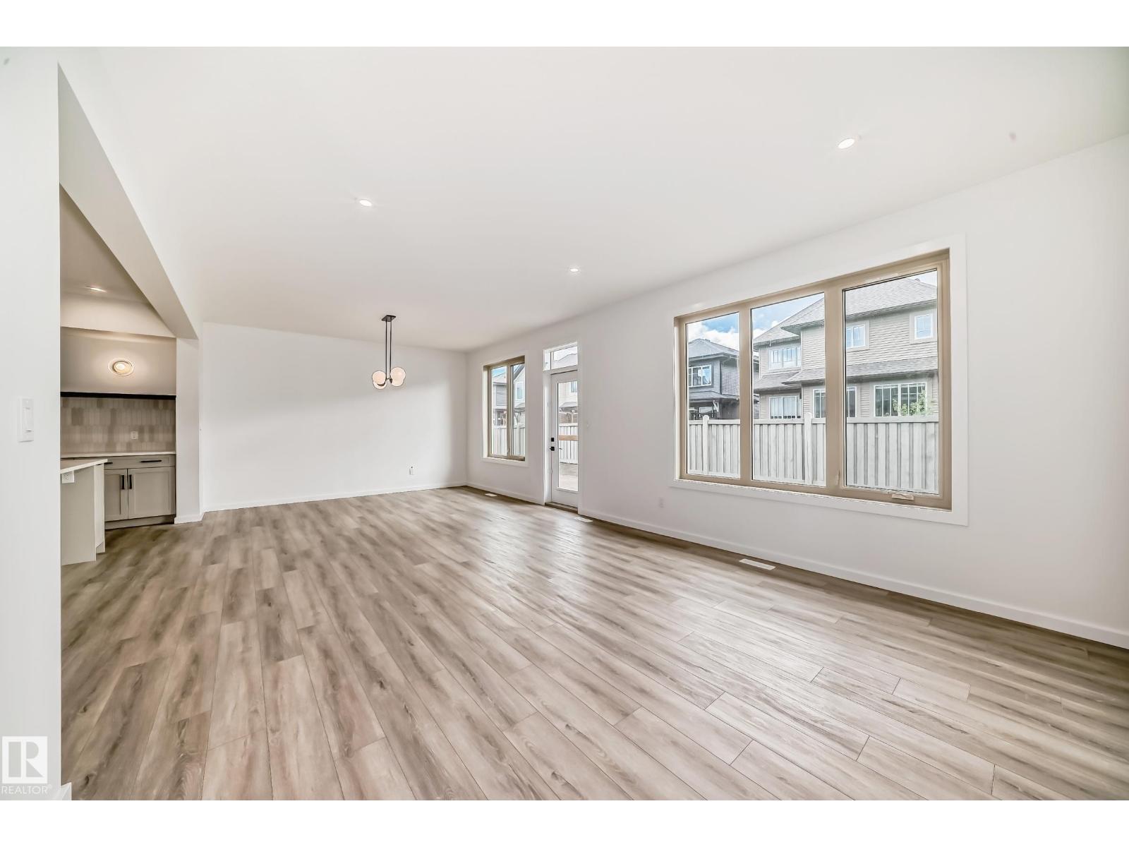Photo 21 of 1401 Ainslie Wd Sw, Edmonton AB