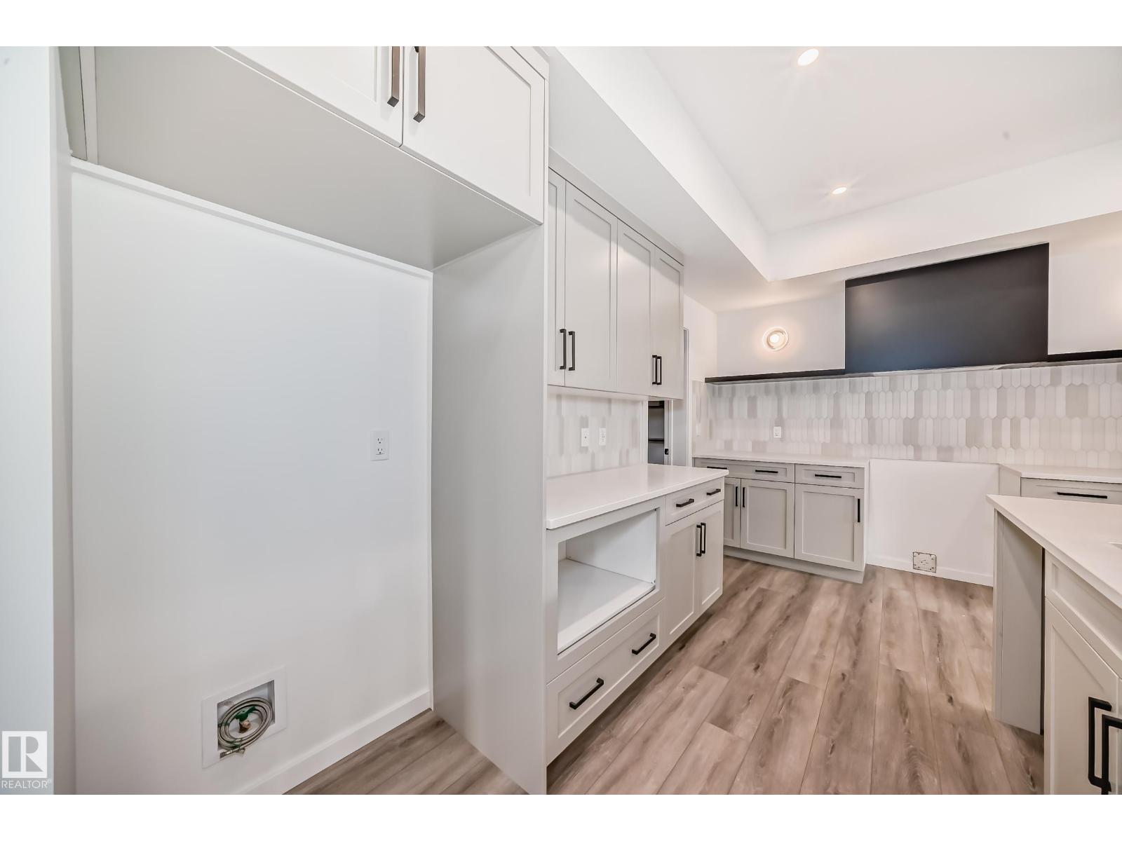 Photo 11 of 1401 Ainslie Wd Sw, Edmonton AB