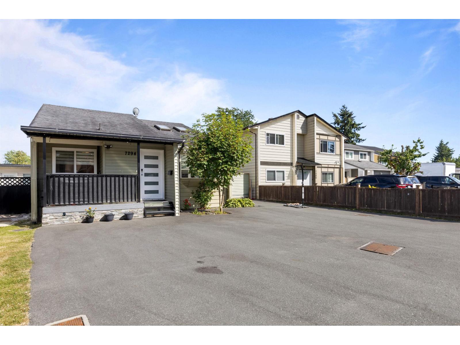 Photo 27 of 7294 129 B Street, Surrey BC