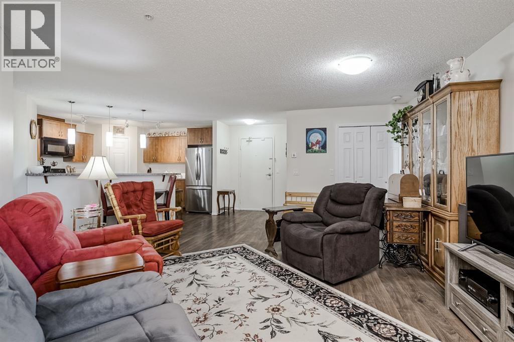 Photo 17 of 2227 700 Willowbrook Road Nw, Airdrie AB