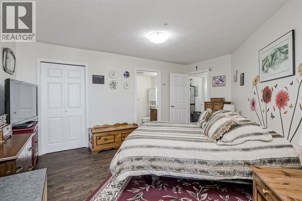Photo 3 of 2227 700 Willowbrook Road Nw, Airdrie AB