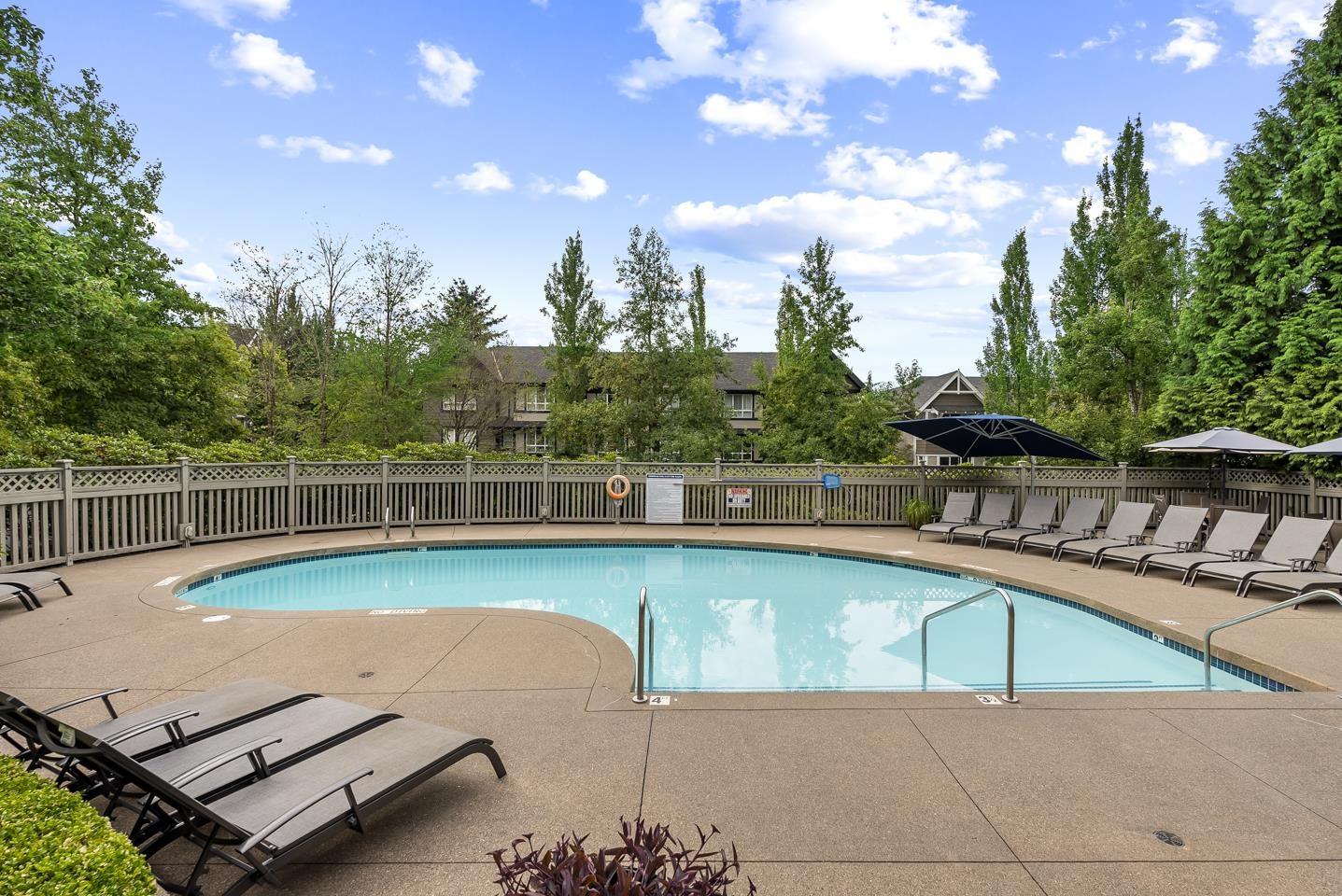 Photo 1 of 76 6747 203 Street Street, Langley BC