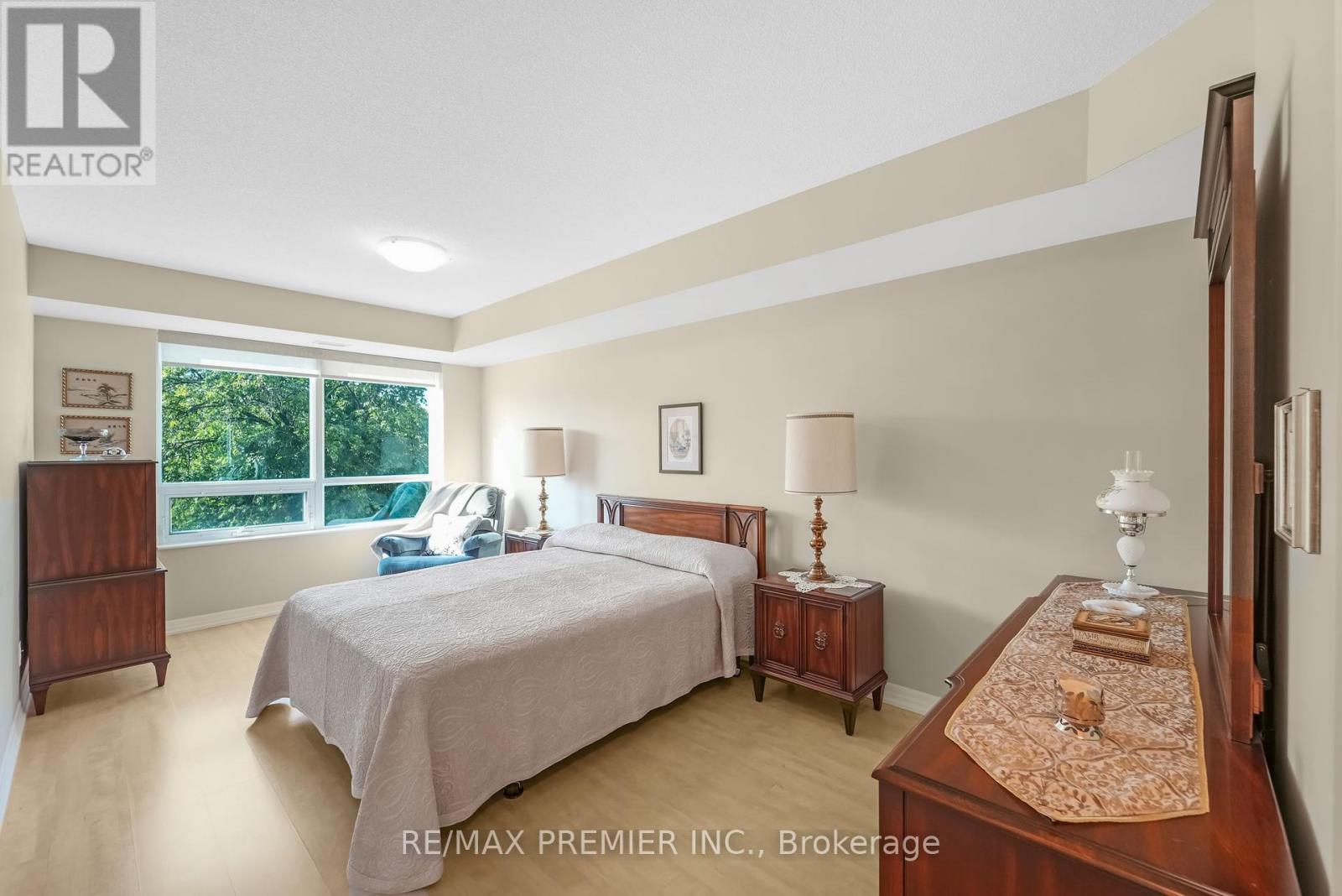Photo 1 of 216 1403 Royal York Road, Toronto ON
