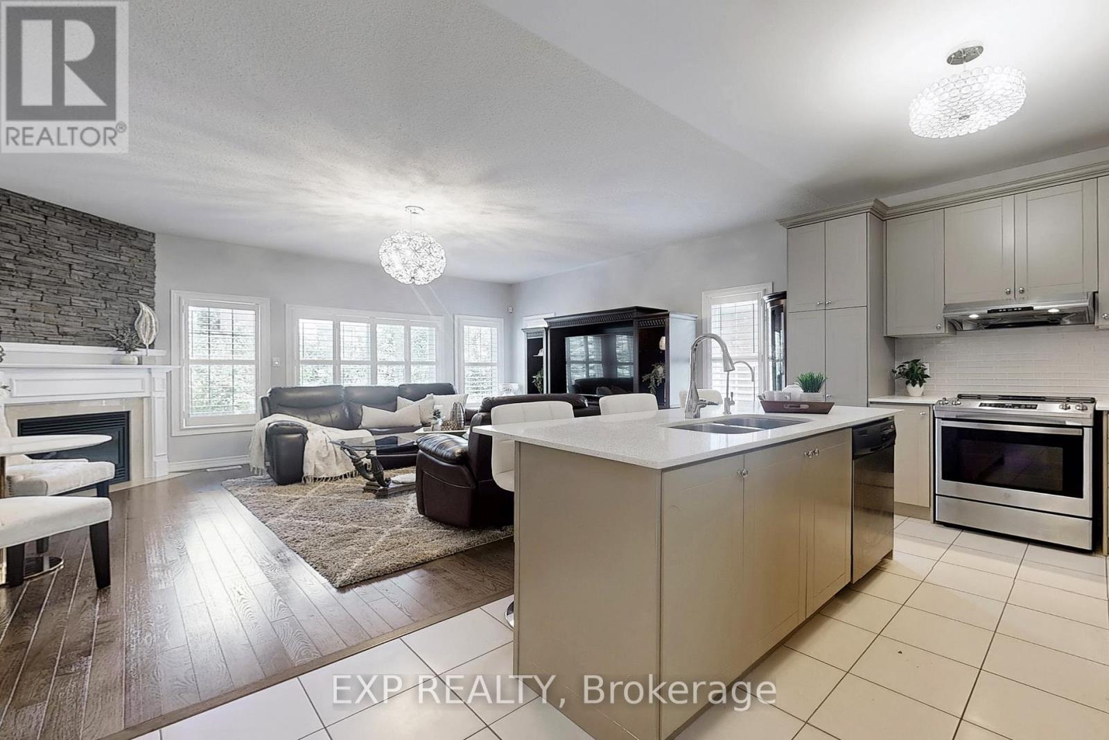 Photo 15 of 30 Muzzo Drive, Brampton ON