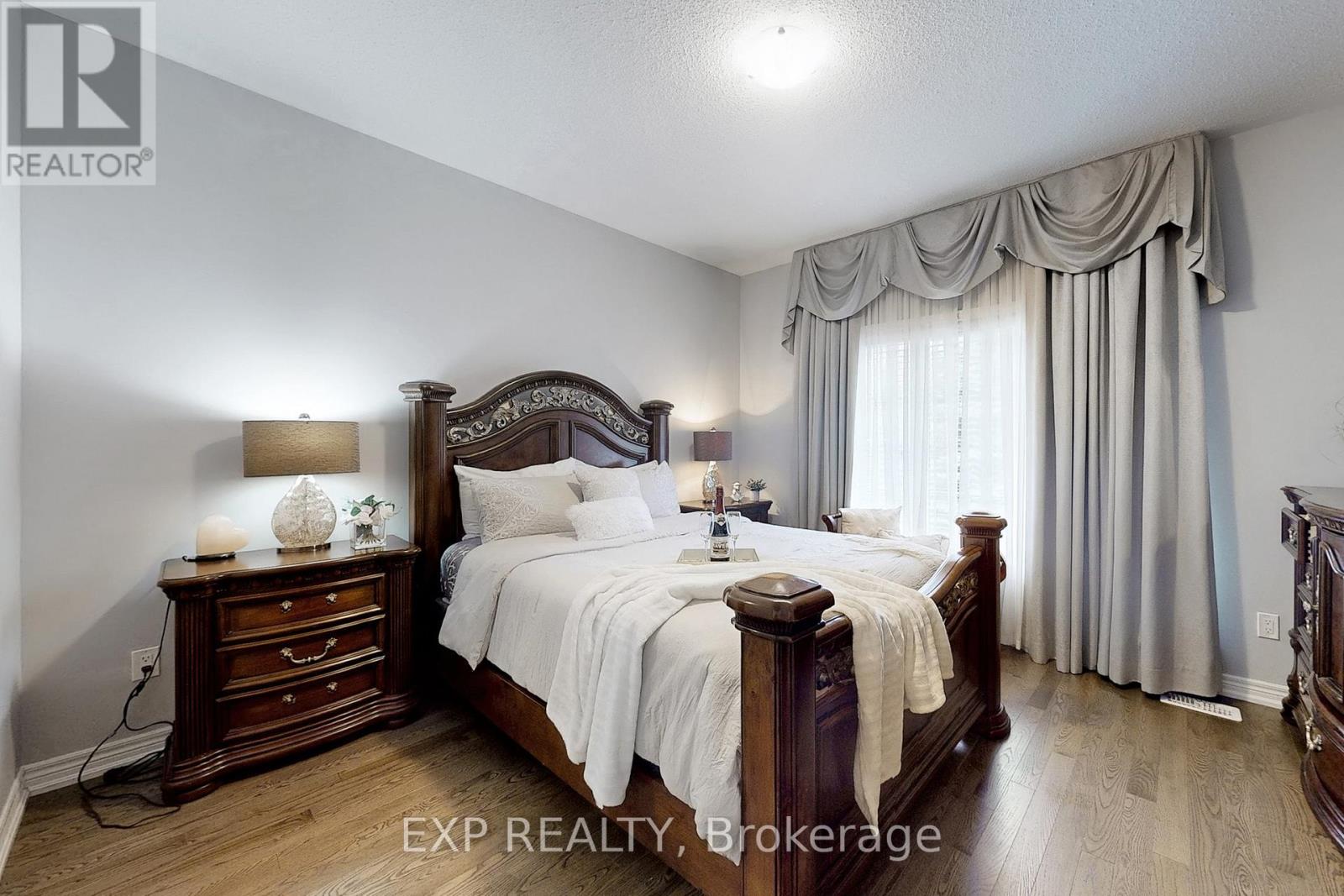 Photo 19 of 30 Muzzo Drive, Brampton ON