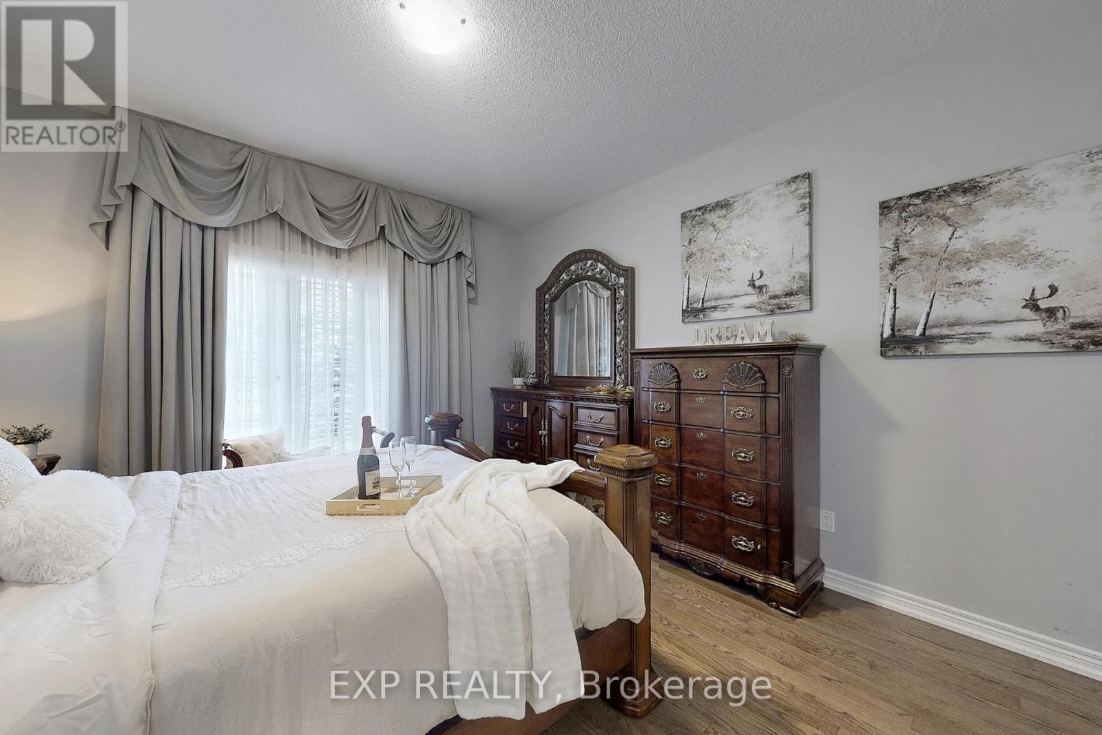 Photo 21 of 30 Muzzo Drive, Brampton ON