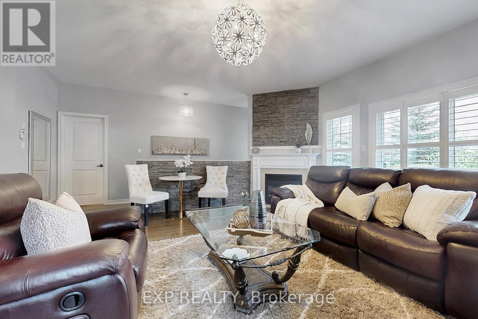 Photo 7 of 30 Muzzo Drive, Brampton ON