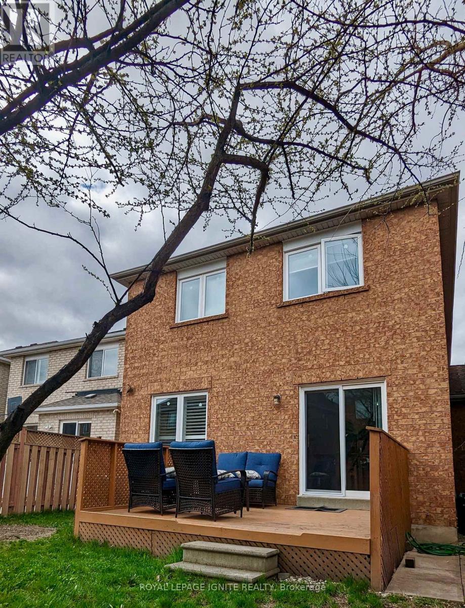 Photo 13 of 5952 Chalfont Crescent, Mississauga ON