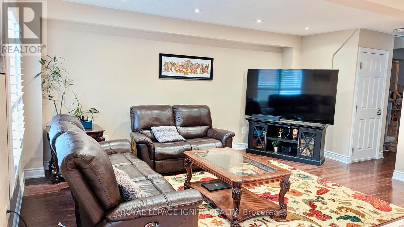 Photo 11 of 5952 Chalfont Crescent, Mississauga ON