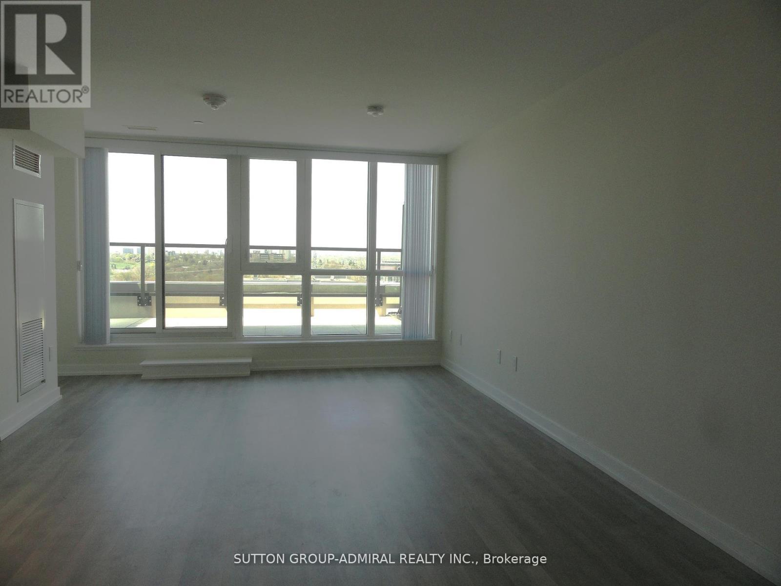 Photo 21 of 718 2300 St Clair Avenue W, Toronto ON