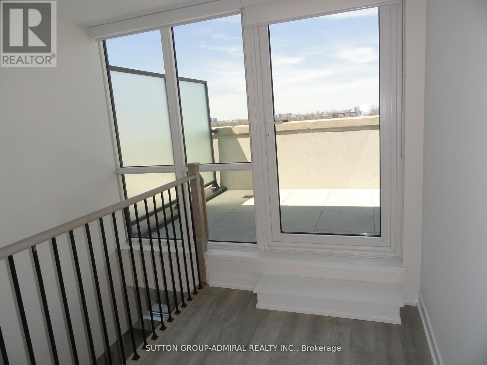 Photo 9 of 718 2300 St Clair Avenue W, Toronto ON