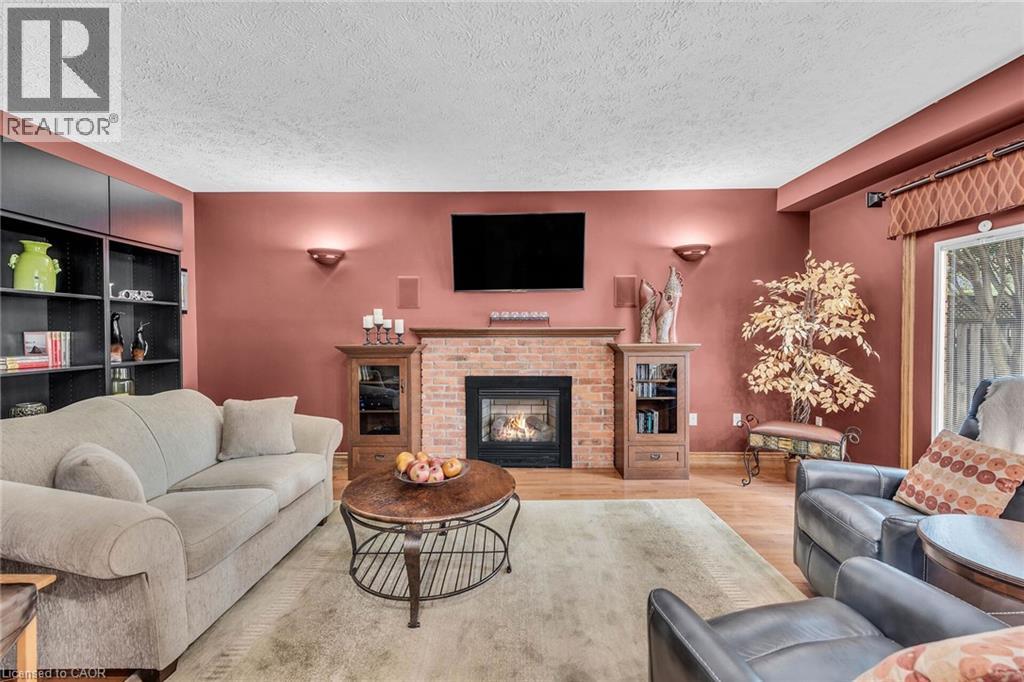 Photo 4 of 62 Lee Avenue, Simcoe ON
