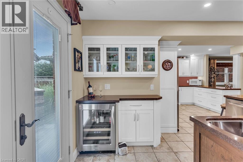 Photo 3 of 62 Lee Avenue, Simcoe ON