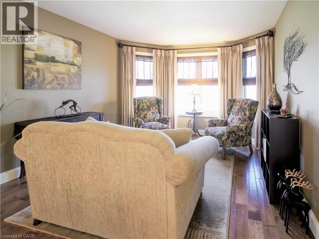 Photo 8 of 62 Lee Avenue, Simcoe ON