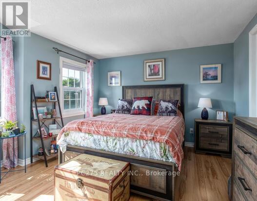 Photo 40 of 296 Millburn Boulevard, Centre Wellington ON