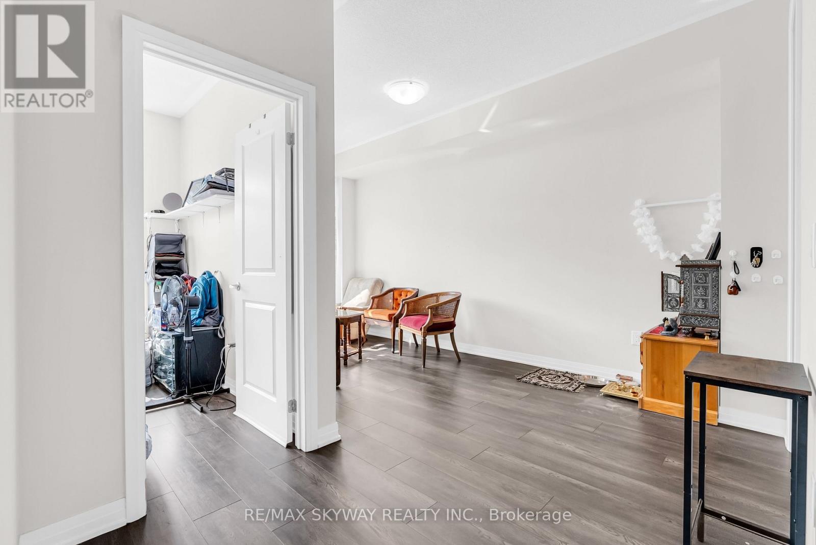 Photo 19 of 106 585 Colborne Street E, Brantford ON