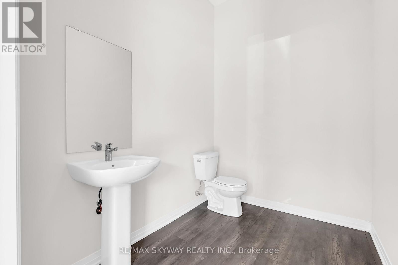 Photo 30 of 106 585 Colborne Street E, Brantford ON