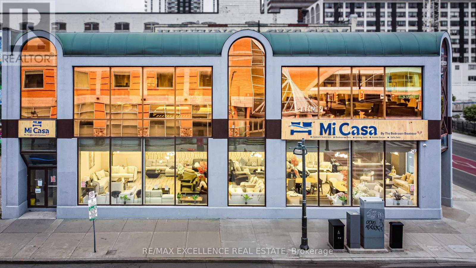 Photo 19 of 217 King Street, London East ON