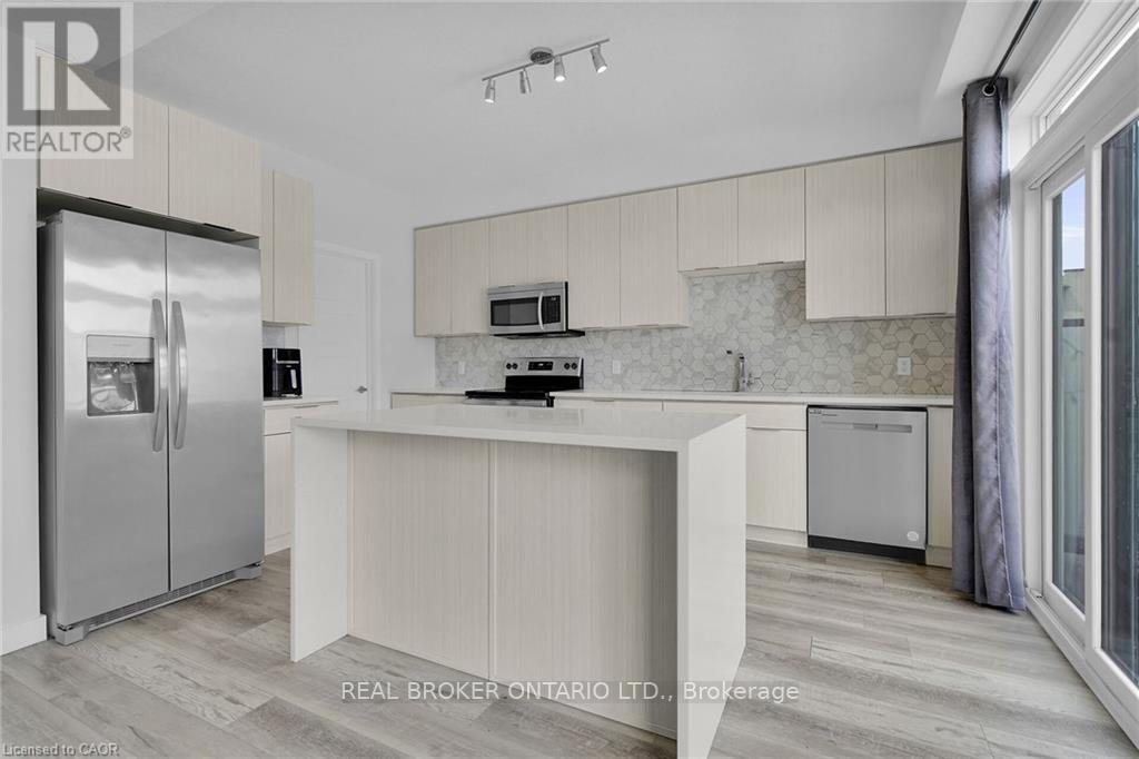 Photo 14 of 3394 Singleton Avenue, London South ON