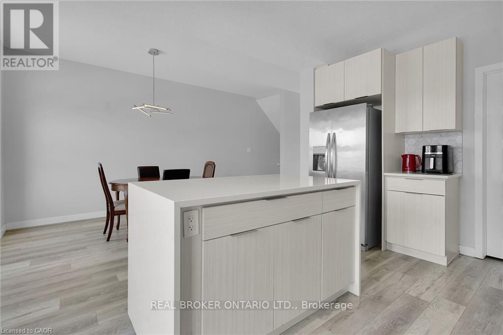 Photo 16 of 3394 Singleton Avenue, London South ON