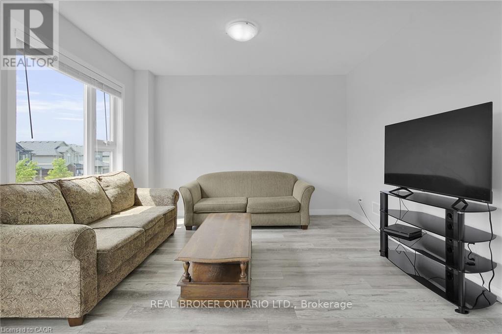 Photo 24 of 3394 Singleton Avenue, London South ON