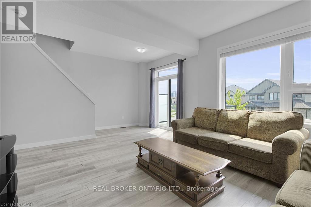 Photo 25 of 3394 Singleton Avenue, London South ON