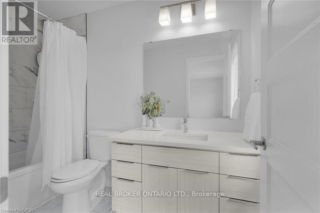 Photo 29 of 3394 Singleton Avenue, London South ON