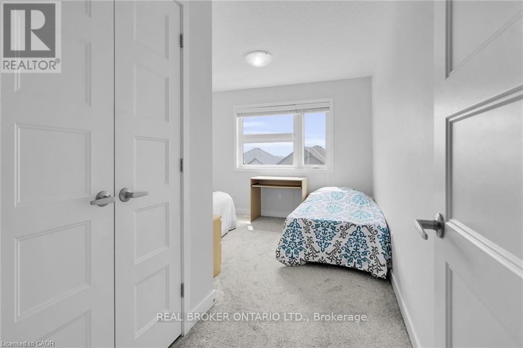 Photo 31 of 3394 Singleton Avenue, London South ON
