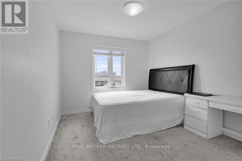 Photo 34 of 3394 Singleton Avenue, London South ON