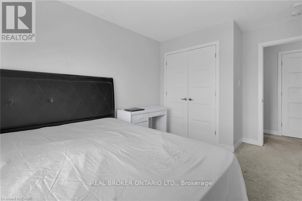 Photo 35 of 3394 Singleton Avenue, London South ON