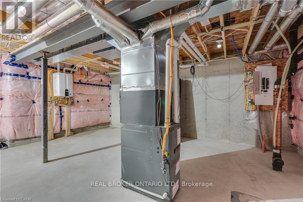 Photo 36 of 3394 Singleton Avenue, London South ON