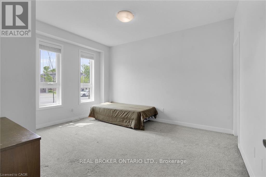 Photo 7 of 3394 Singleton Avenue, London South ON