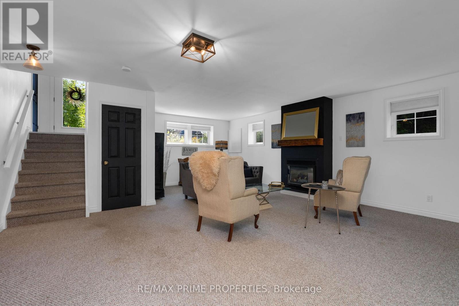 Photo 27 of 12 Coates Avenue, Bracebridge ON