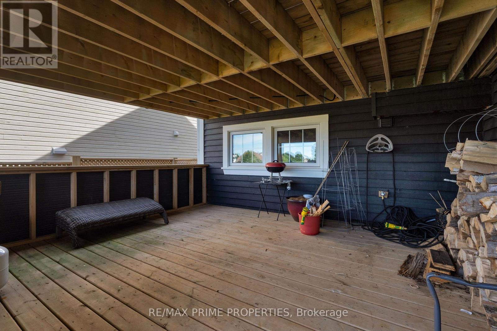 Photo 12 of 12 Coates Avenue, Bracebridge ON