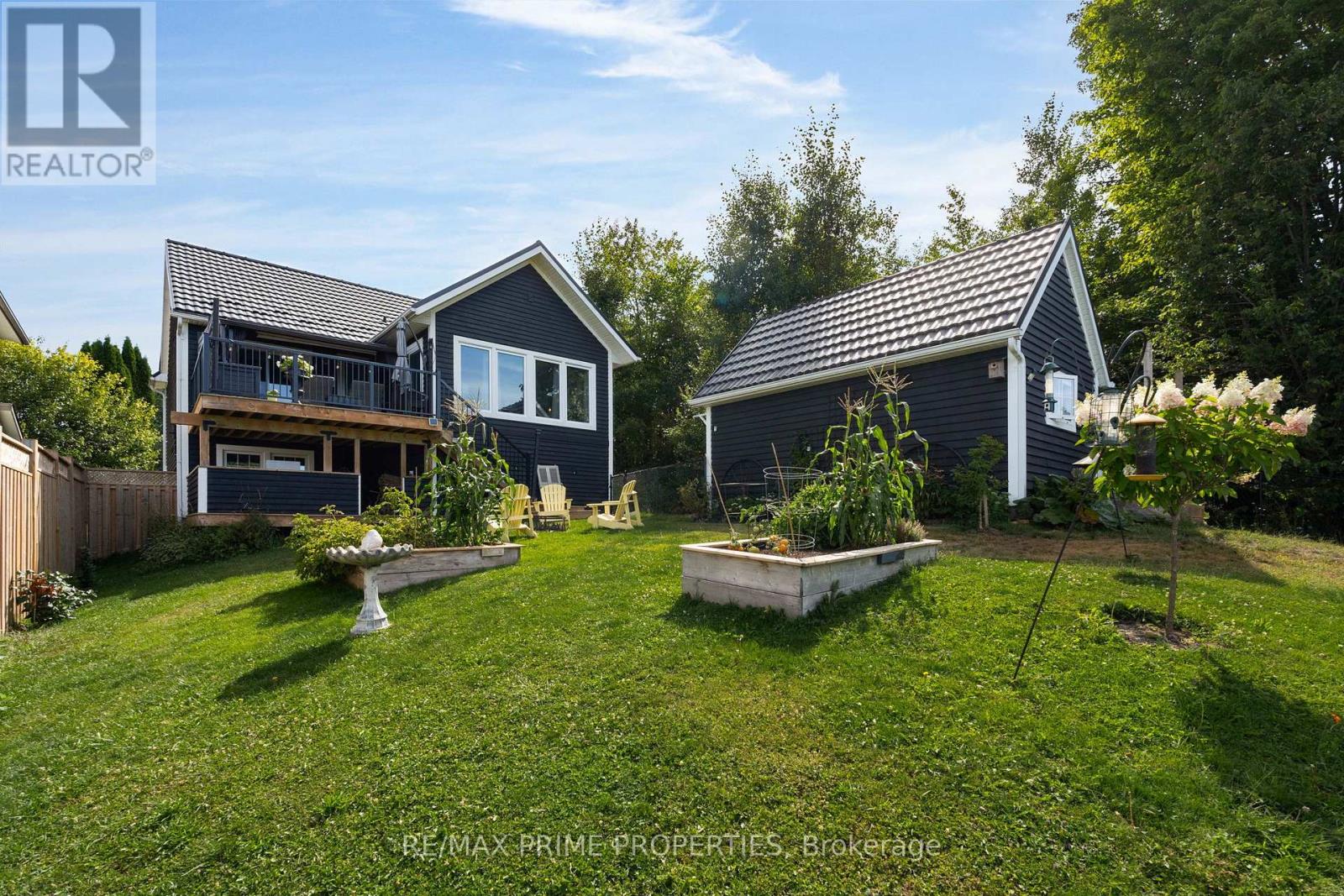 Photo 1 of 12 Coates Avenue, Bracebridge ON