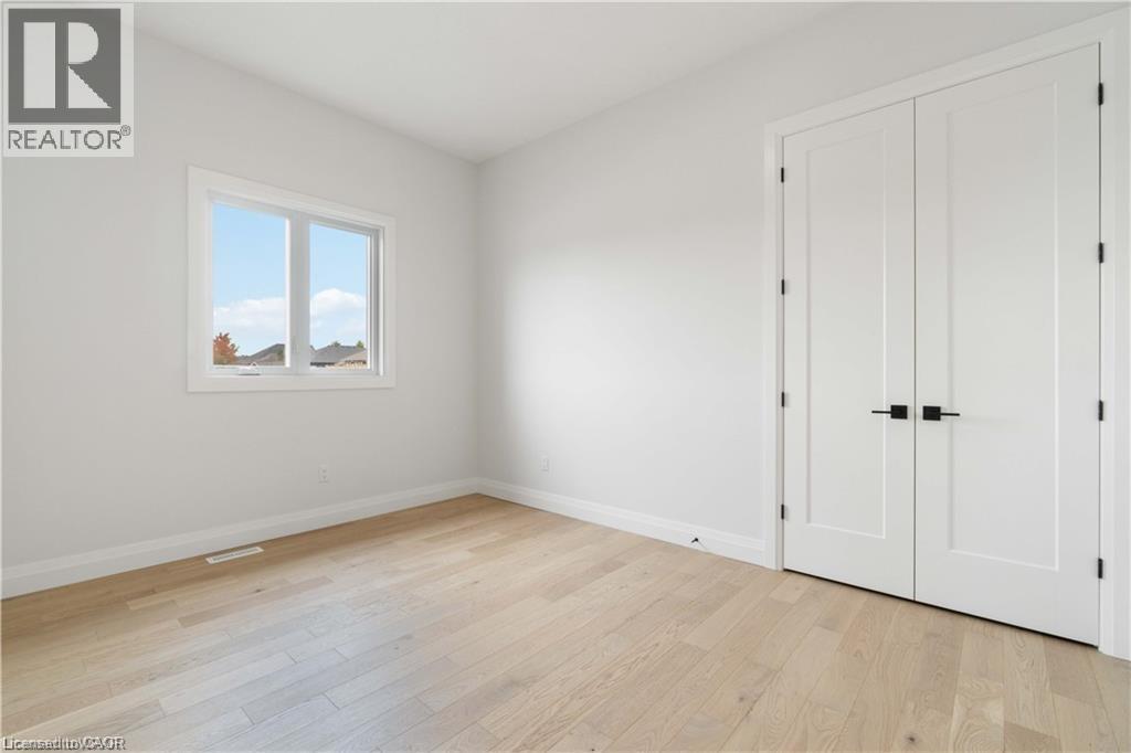 Photo 1 of 613 Sweetbay Crescent, Sarnia ON