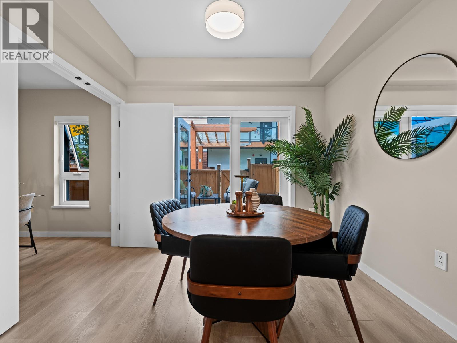 Photo 29 of 161 565 E 2nd Street, North Vancouver BC