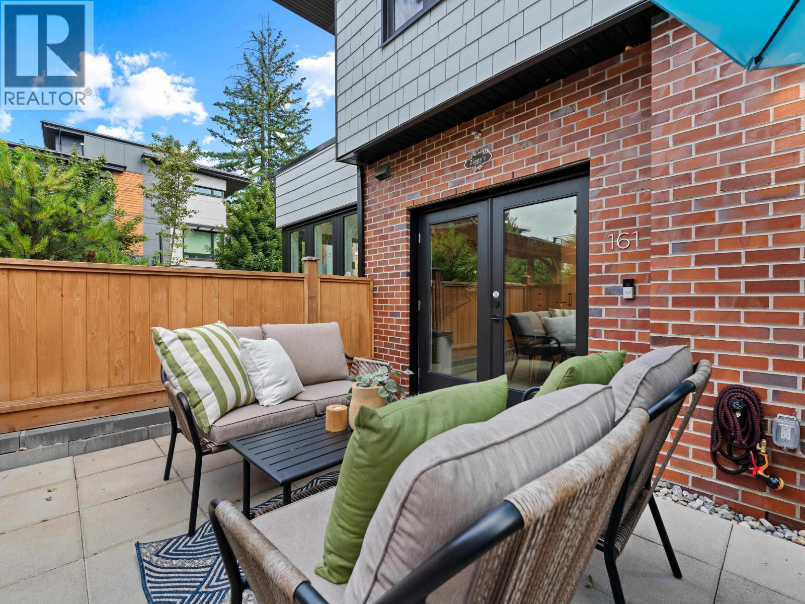 Photo 3 of 161 565 E 2nd Street, North Vancouver BC