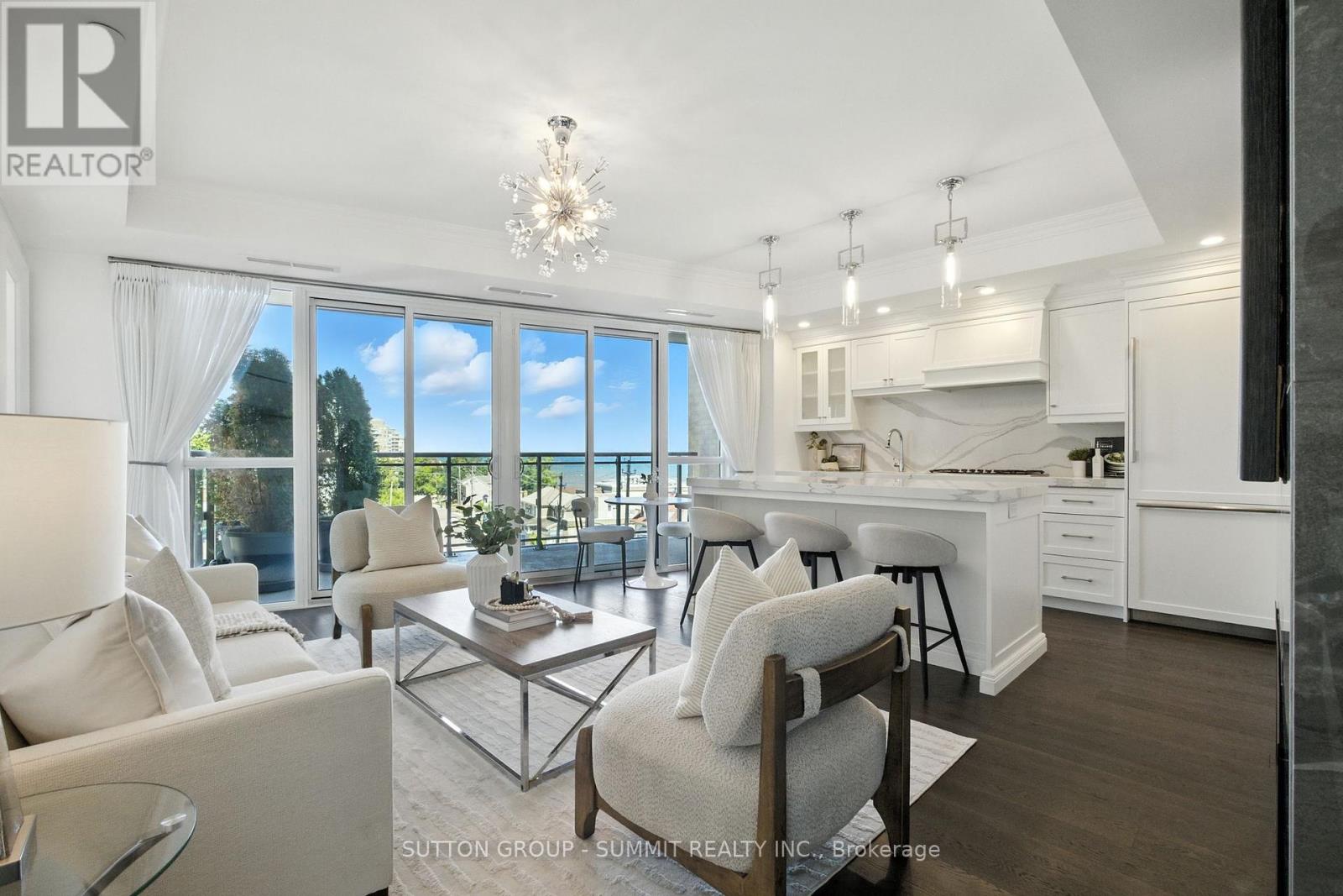 Photo 3 of 404 2060 Lakeshore Road, Burlington ON